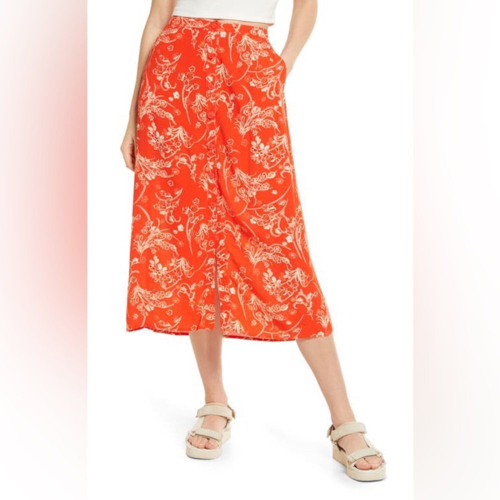 Treasure & Bond Button-Up Midi Skirt w. Pockets | Red + white flower pattern | S